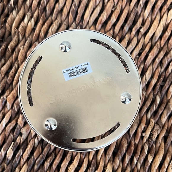 Silver and Red XO Candle Holder - Picture 3 of 4